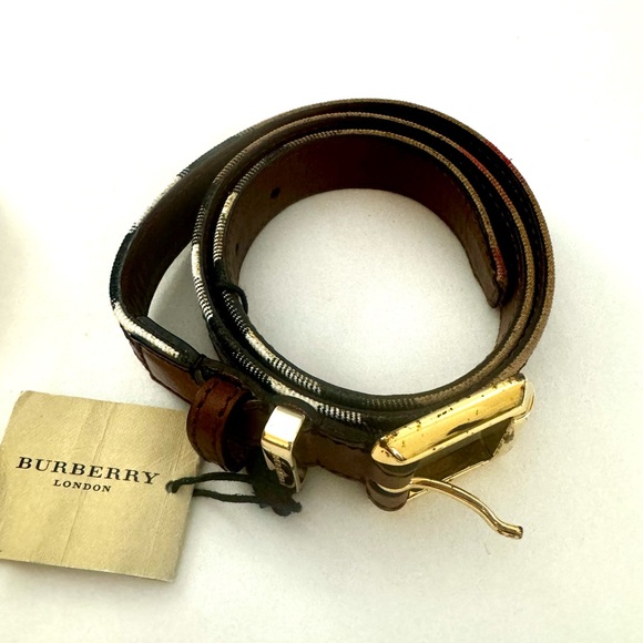 Burberry 28” belt never used tagged on - Picture 4 of 7